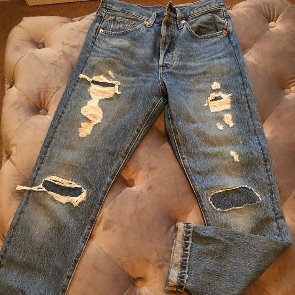 Levi’s 501 Skinny Ankle Jeans